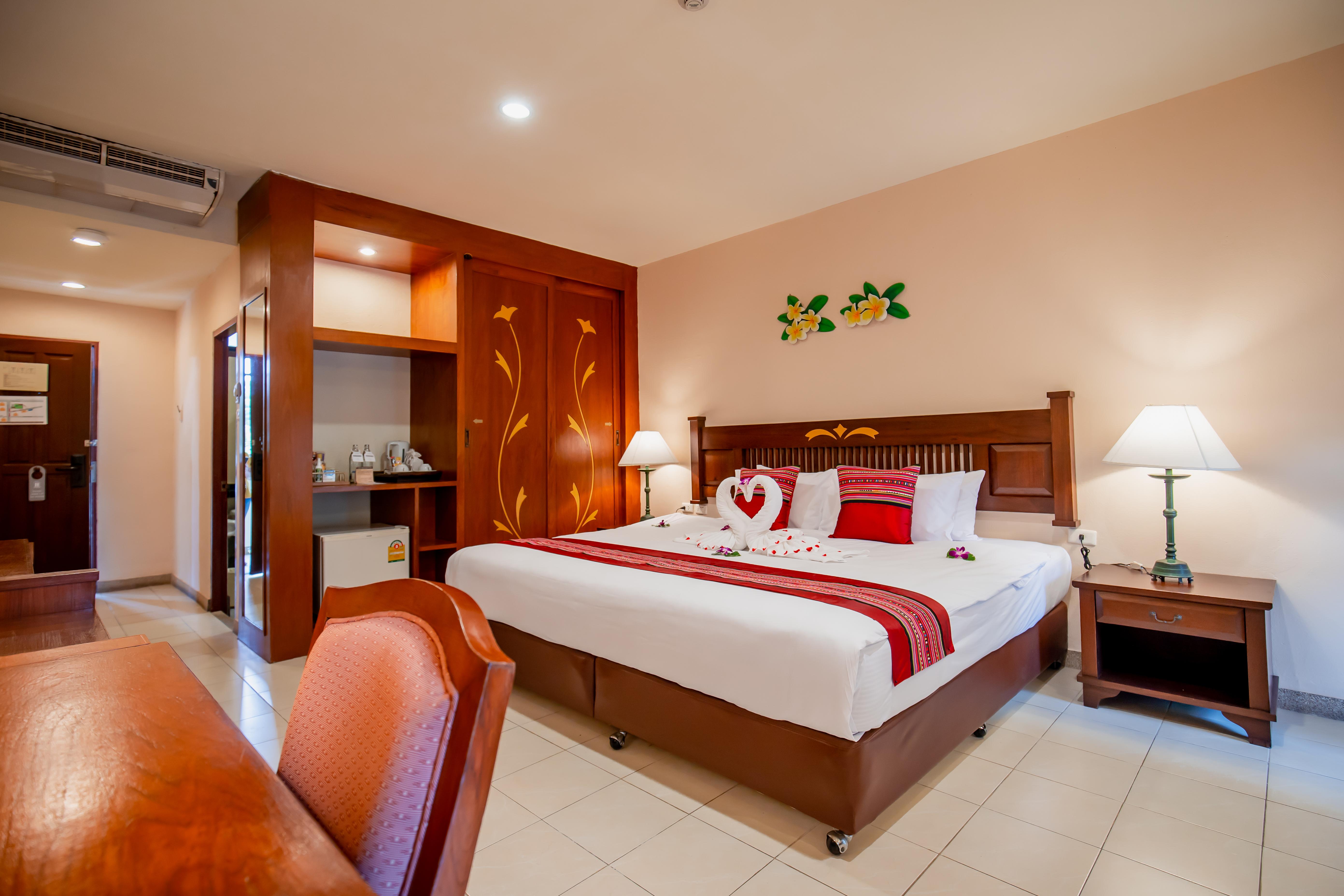 Hyton Leelavadee Hotel Phuket Exterior foto