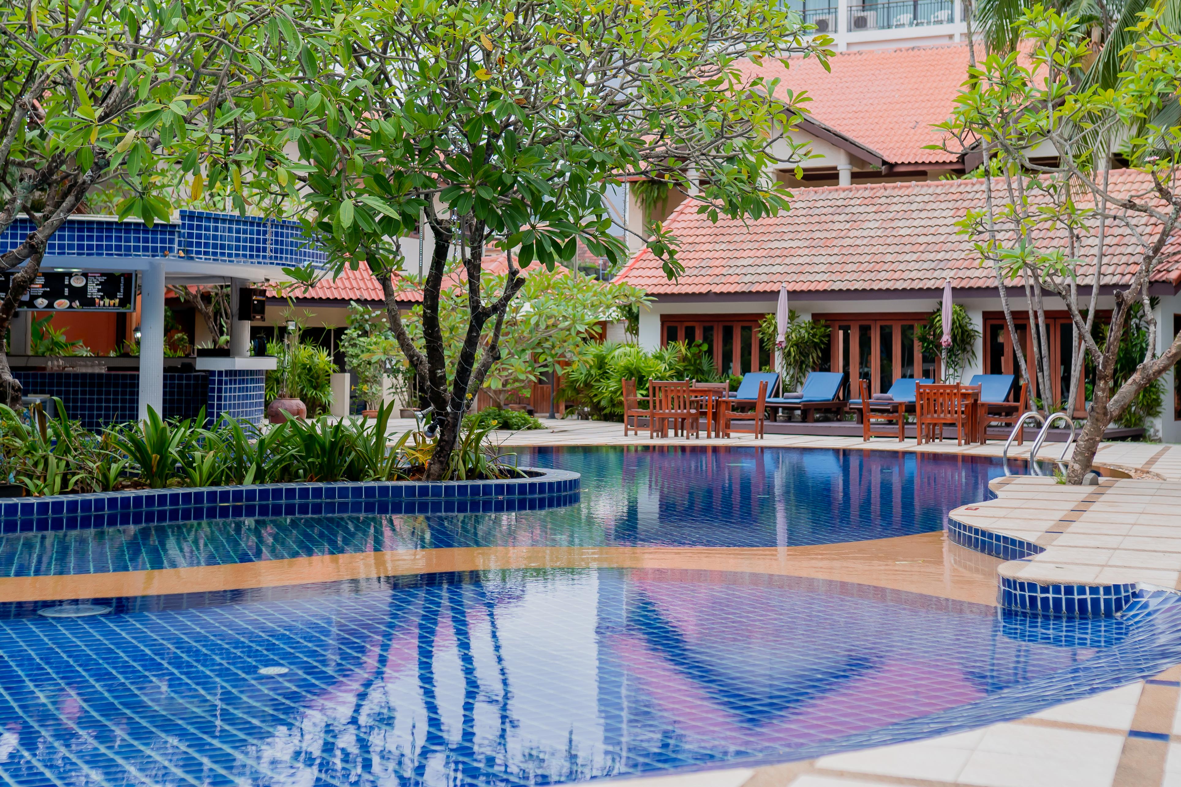 Hyton Leelavadee Hotel Phuket Exterior foto