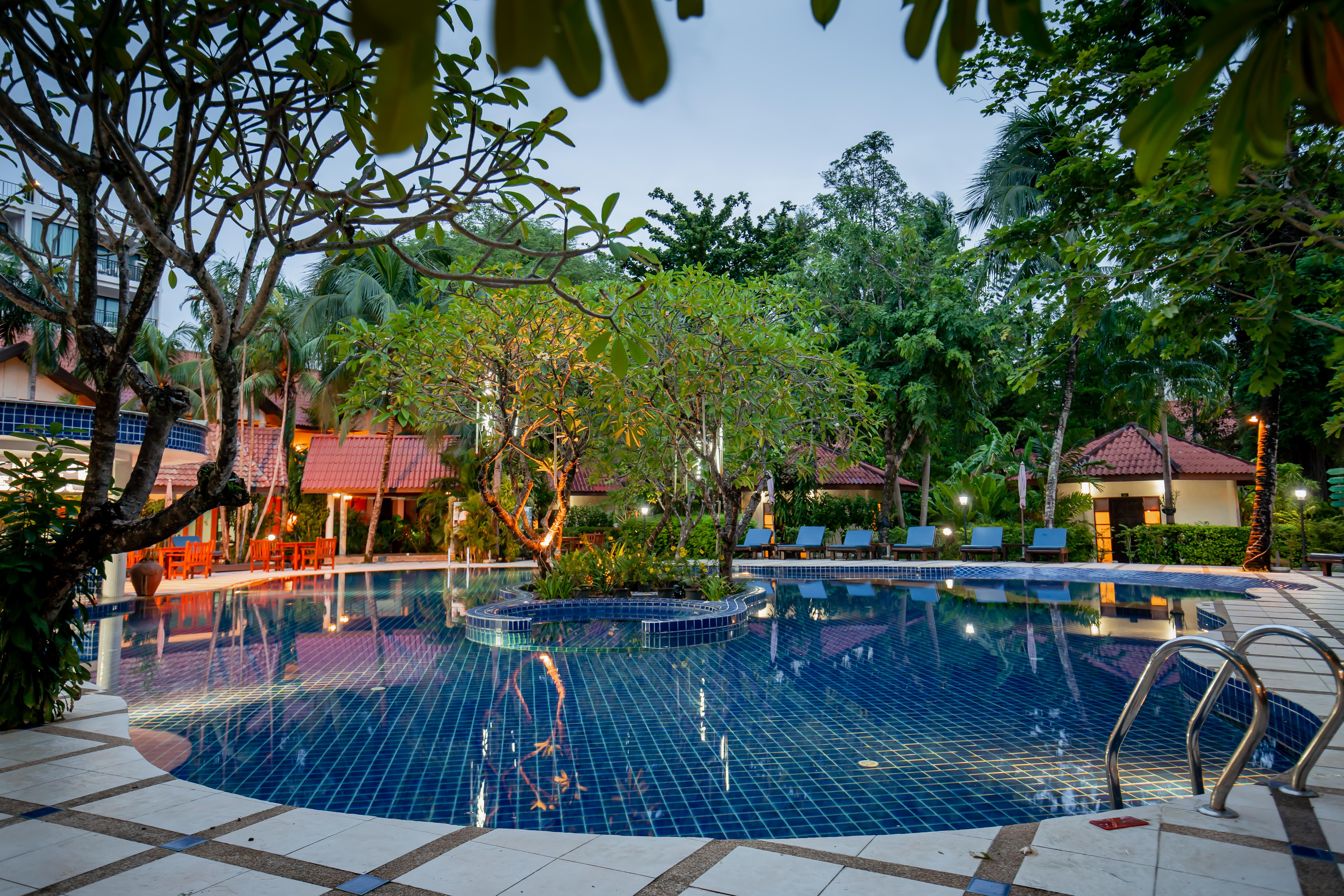 Hyton Leelavadee Hotel Phuket Exterior foto