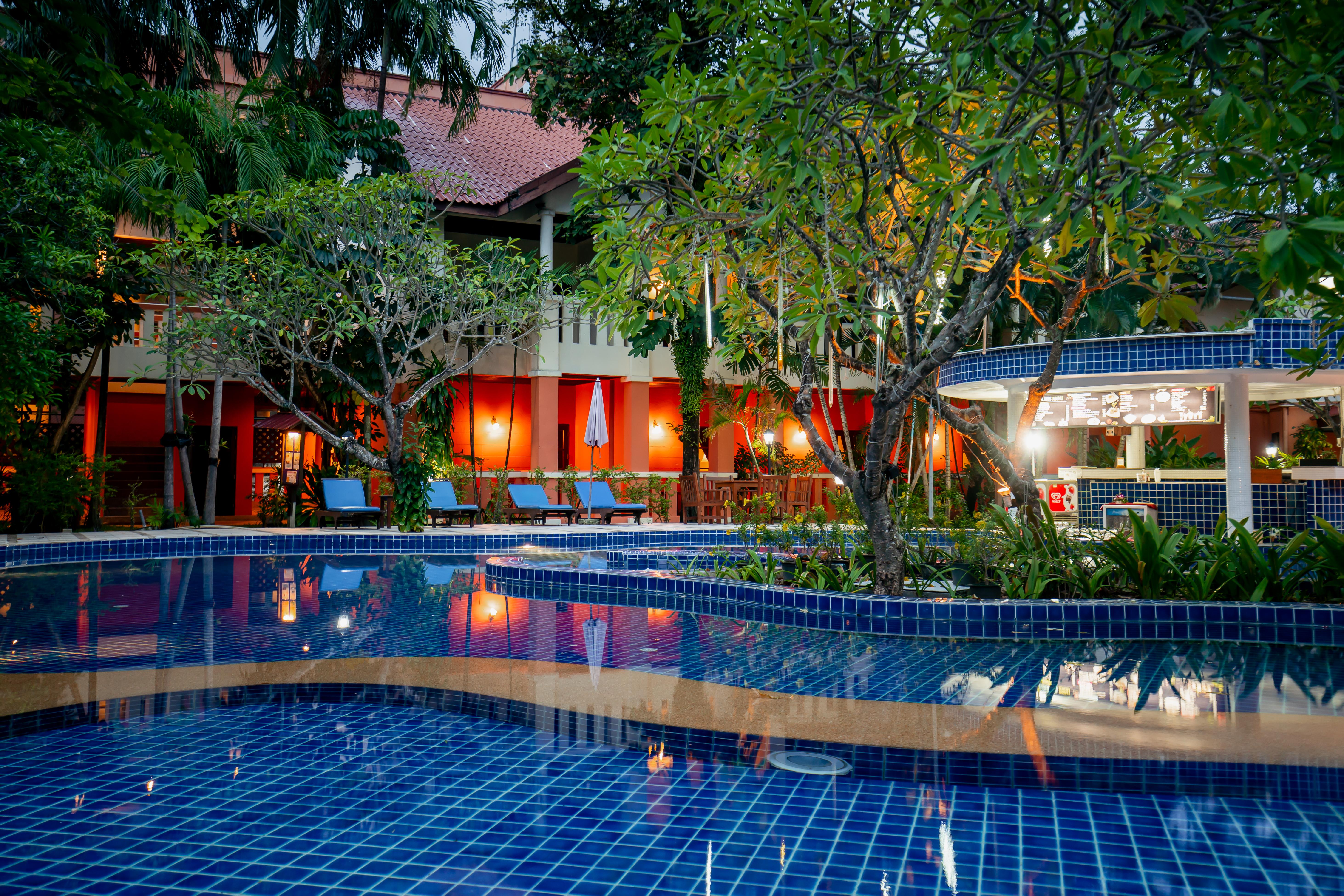 Hyton Leelavadee Hotel Phuket Exterior foto