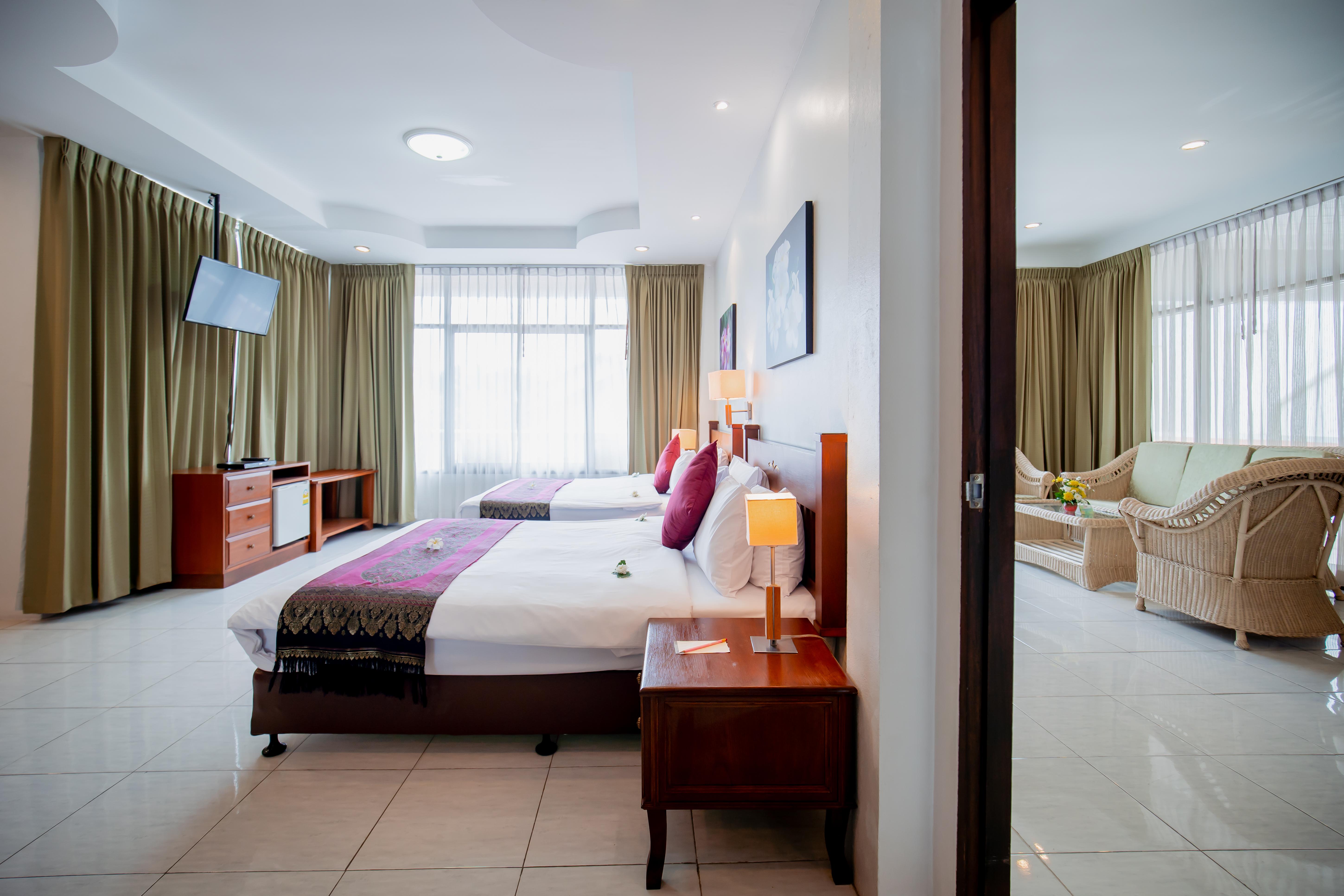 Hyton Leelavadee Hotel Phuket Exterior foto