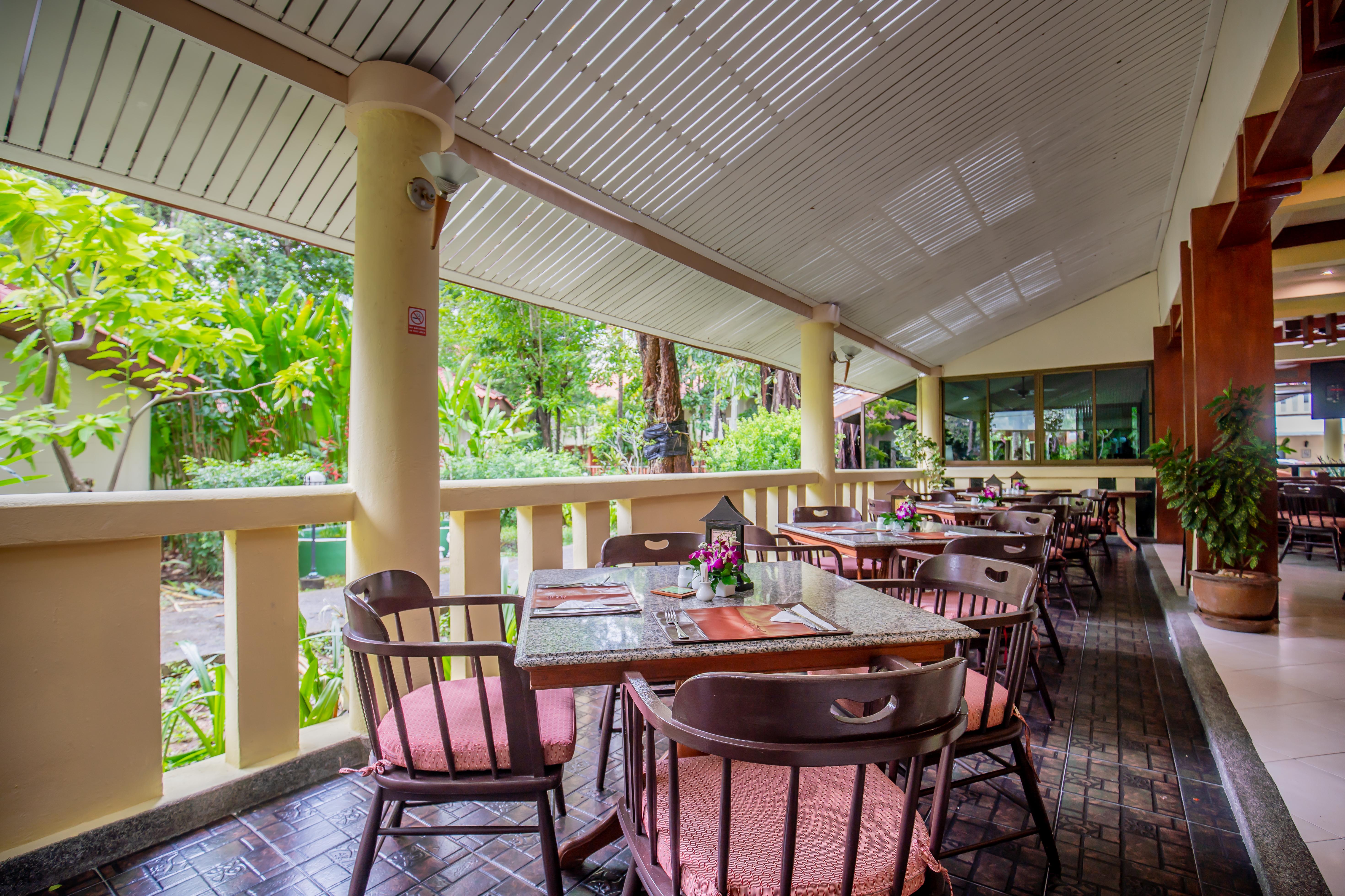 Hyton Leelavadee Hotel Phuket Exterior foto