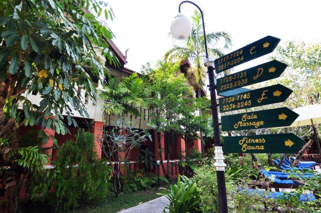 Hyton Leelavadee Hotel Phuket Exterior foto